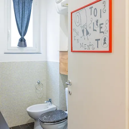 Canvas Apartman La Spezia