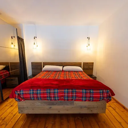 Apartman Canvas